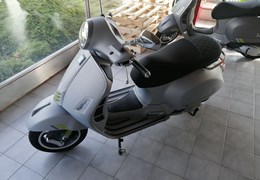 Gebrauchte Vespa GTS 300 hpe Super Tech