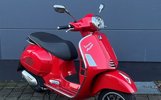 Neufahrzeug Vespa GTS 125 Super - Bild 2