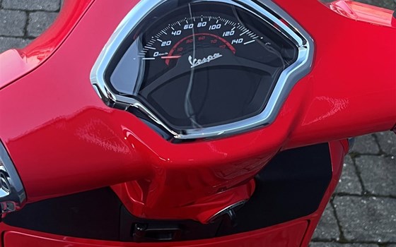 Neufahrzeug Vespa GTS 125 Super - Bild 6