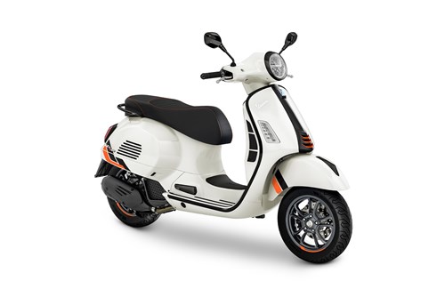 Neumotorrad Vespa GTS 125 Super Sport