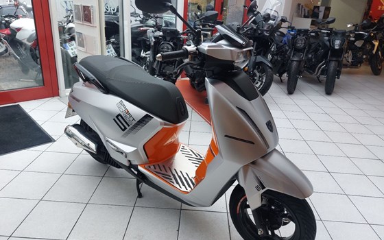 Gebrauchtmotorrad Peugeot Django 125 Sport - Bild 3