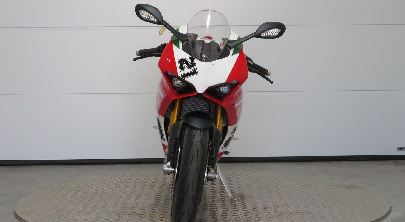 Offer Ducati Panigale V2