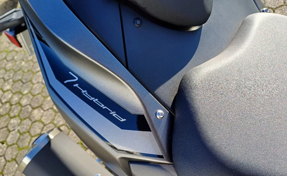 Angebot Kawasaki Z7 Hybrid Bild 6: Angebot Kawasaki Z7 Hybrid