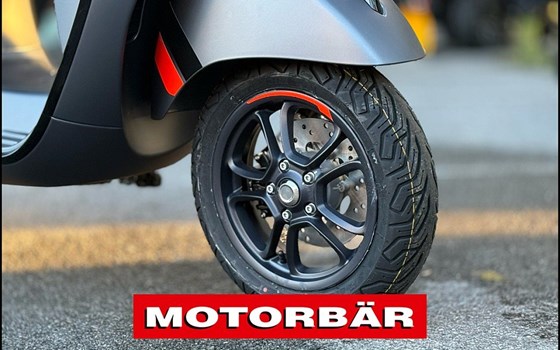 Neufahrzeug Vespa GTS 125 Super Sport - Bild 7 Neufahrzeug Vespa GTS 125 Super Sport - Bild 7