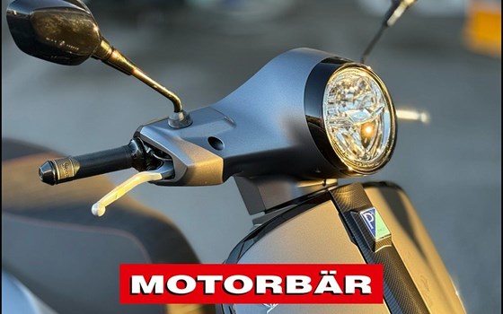 Neufahrzeug Vespa GTS 125 Super Sport - Bild 8 Neufahrzeug Vespa GTS 125 Super Sport - Bild 8