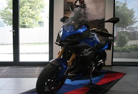 BMW F 900 XR