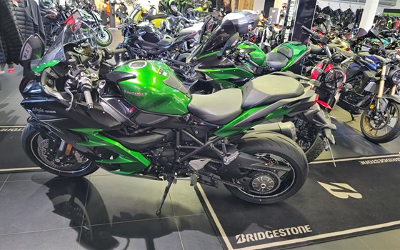 Gebrauchtmotorrad Kawasaki Ninja H2 SX SE - Bild 5