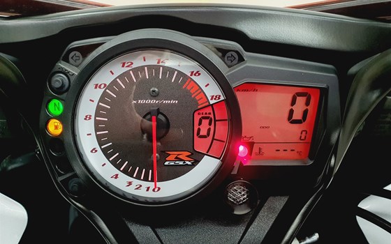 Gebrauchtmotorrad Suzuki GSX-R 600 - Bild 10