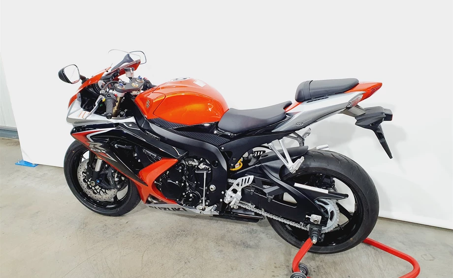 Angebot Suzuki GSX-R 600 Bild 7: Angebot Suzuki GSX-R 600
