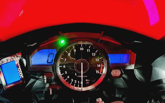 Gebrauchtmotorrad Yamaha R1 - Bild 10