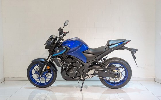 Gebrauchtmotorrad Yamaha MT-03 - Bild 3