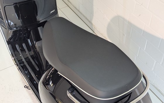 Neufahrzeug Vespa GTS 310 Super - Bild 7