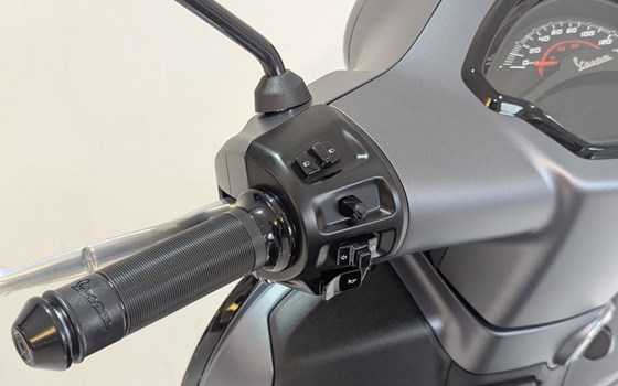 Neufahrzeug Vespa GTS 310 SuperSport - Bild 6