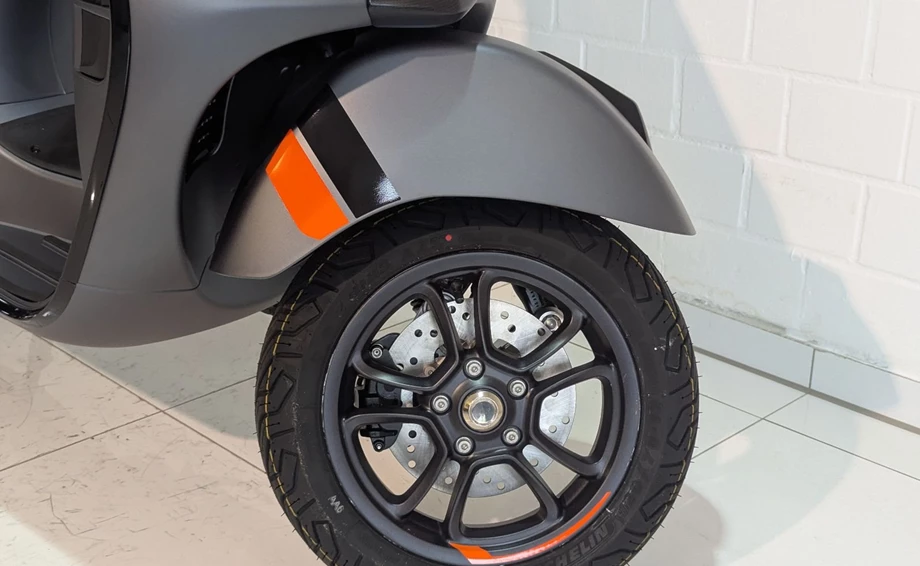 Angebot Vespa GTS 310 SuperSport Bild 8: Angebot Vespa GTS 310 SuperSport