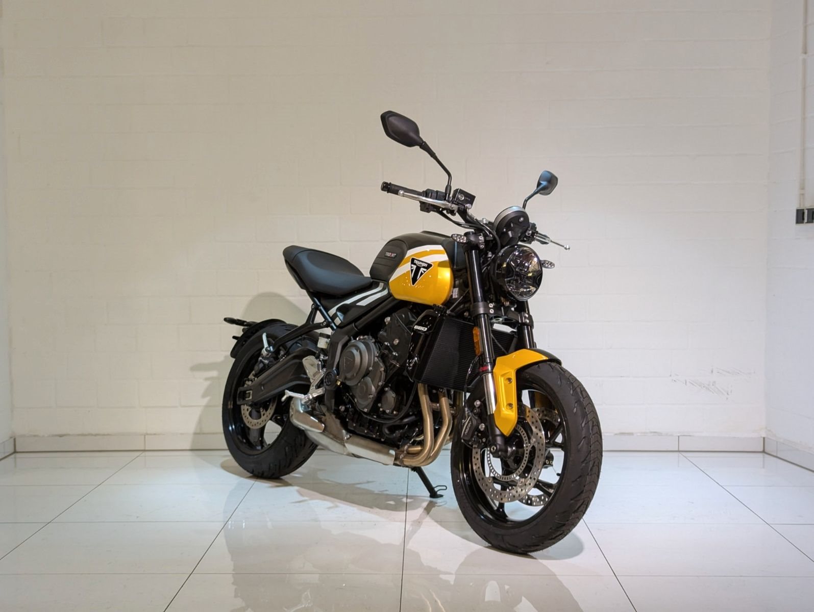 Triumph Trident 660