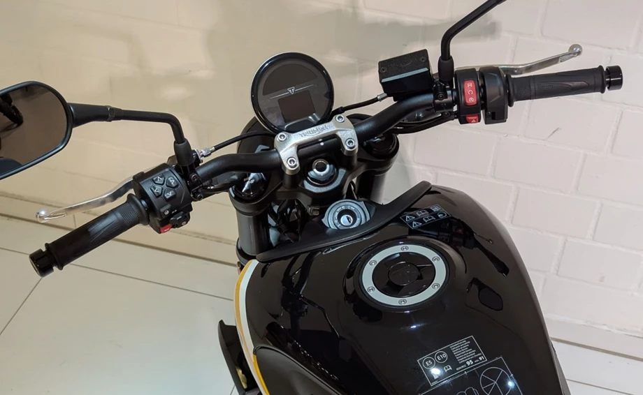 Angebot Triumph Trident 660 Bild 5: Angebot Triumph Trident 660