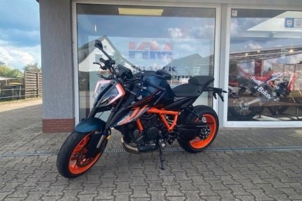 KTM 1290 Super Duke R EVO