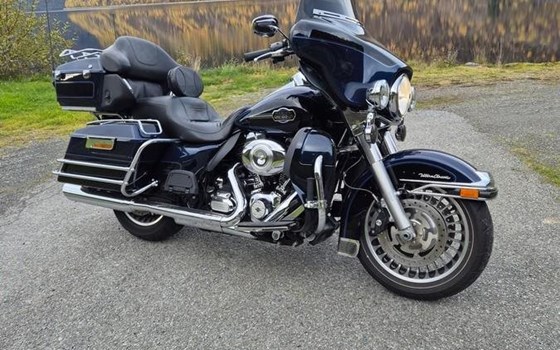 Gebrauchtmotorrad Harley-Davidson Electra Glide Ultra Classic FLHTCU - Bild 2