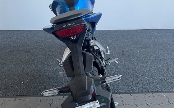 Neufahrzeug Honda CB125R - Bild 11 Neufahrzeug Honda CB125R - Bild 11