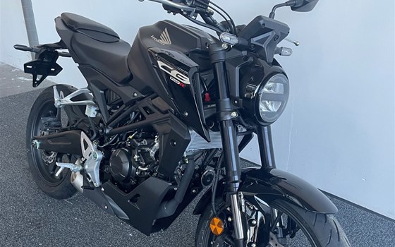 Neufahrzeug Honda CB125R - Bild 4 Neufahrzeug Honda CB125R - Bild 4