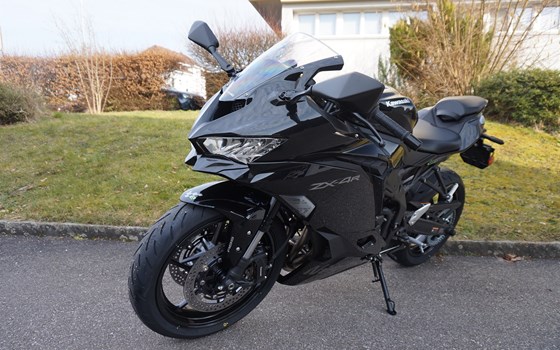 Neufahrzeug Kawasaki Ninja ZX-4R - Bild 2