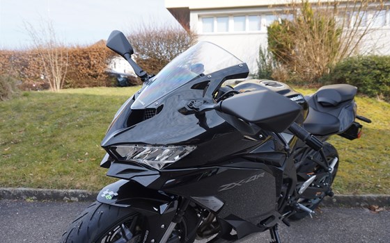 Neufahrzeug Kawasaki Ninja ZX-4R - Bild 5