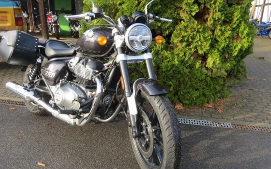 Gebrauchtmotorrad Royal Enfield Super Meteor 650 - Bild 2