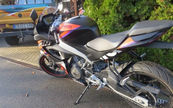 Gebrauchtmotorrad Aprilia RS 457 - Bild 6