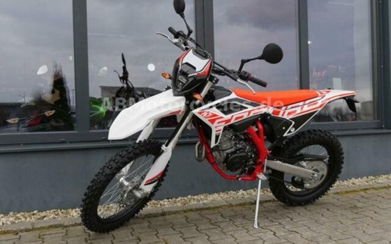 Neufahrzeug Beta RR Enduro 4T 125 AC - Bild 5