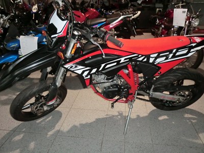 RR 125 4T SM