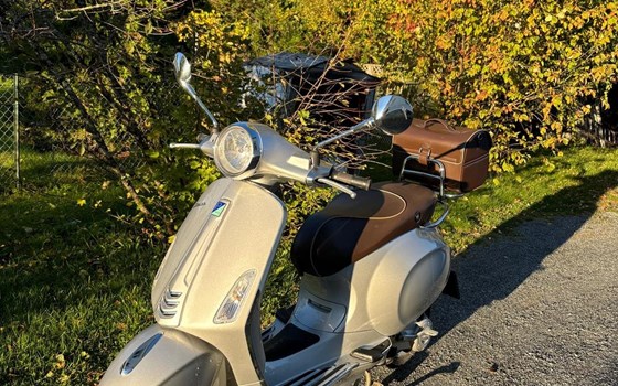 Gebrauchtmotorrad Vespa Primavera 50 70. Anniversary - Bild 2