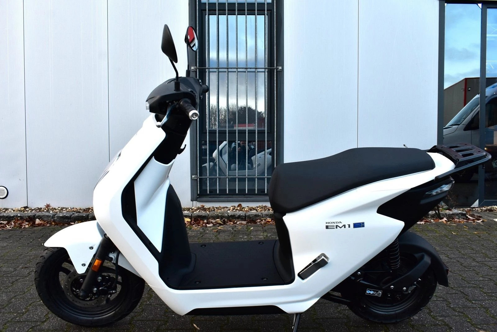 Honda EM1 e