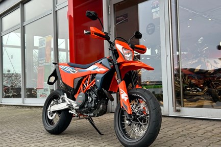 KTM 690 SMC R