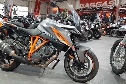 KTM 1290 Super Duke GT