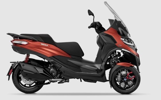 Neufahrzeug Piaggio MP3 400 Sport - Bild 1 Neufahrzeug Piaggio MP3 400 Sport - Bild 1