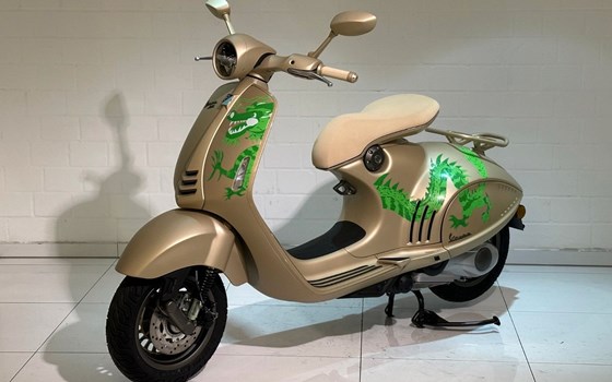 Gebrauchtmotorrad Vespa 946 Dragon - Bild 1