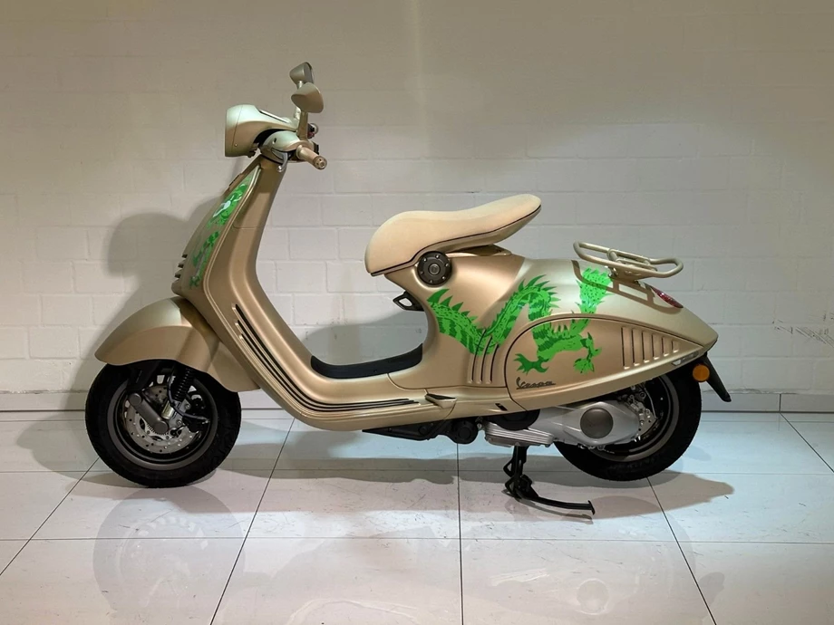 Angebot Vespa 946 Dragon Bild 2: Angebot Vespa 946 Dragon