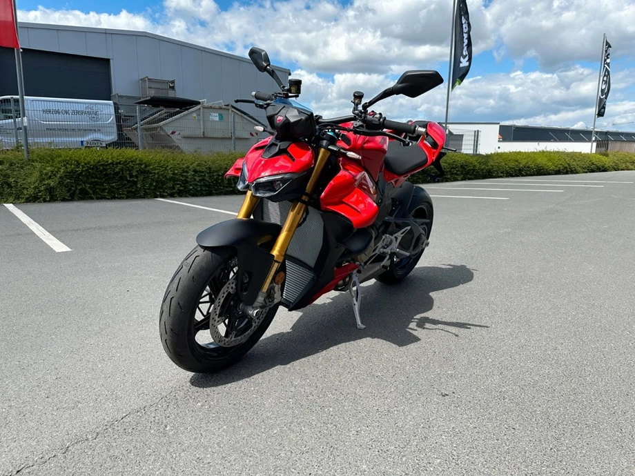 Angebot Ducati Streetfighter V4 S Bild 3: Angebot Ducati Streetfighter V4 S