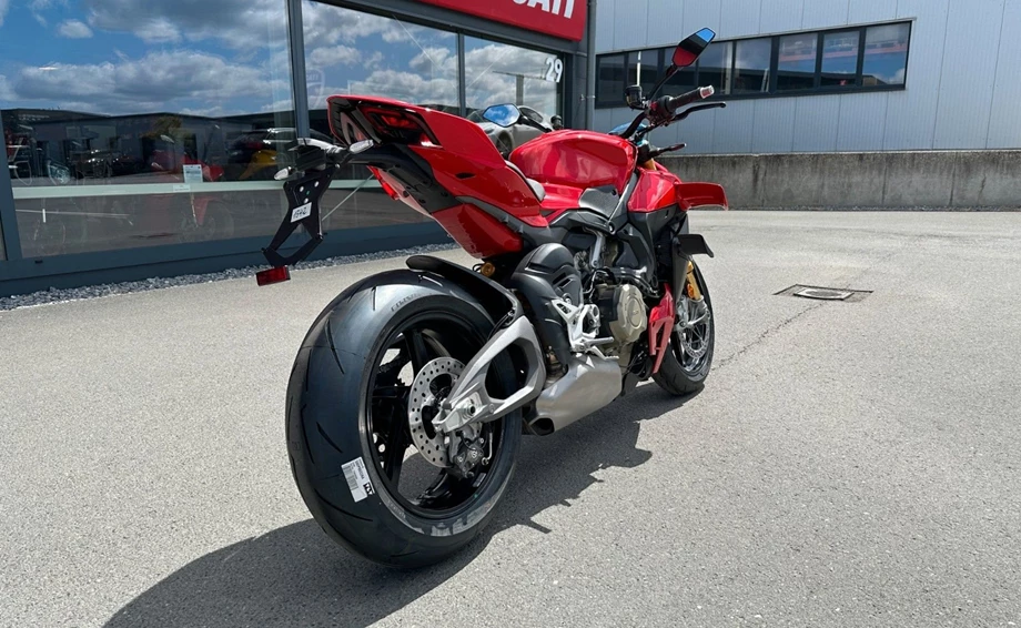 Angebot Ducati Streetfighter V4 S Bild 7: Angebot Ducati Streetfighter V4 S