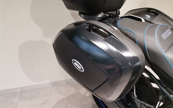 Gebrauchtmotorrad Suzuki V-Strom 1000 - Bild 6 Gebrauchtmotorrad Suzuki V-Strom 1000 - Bild 6