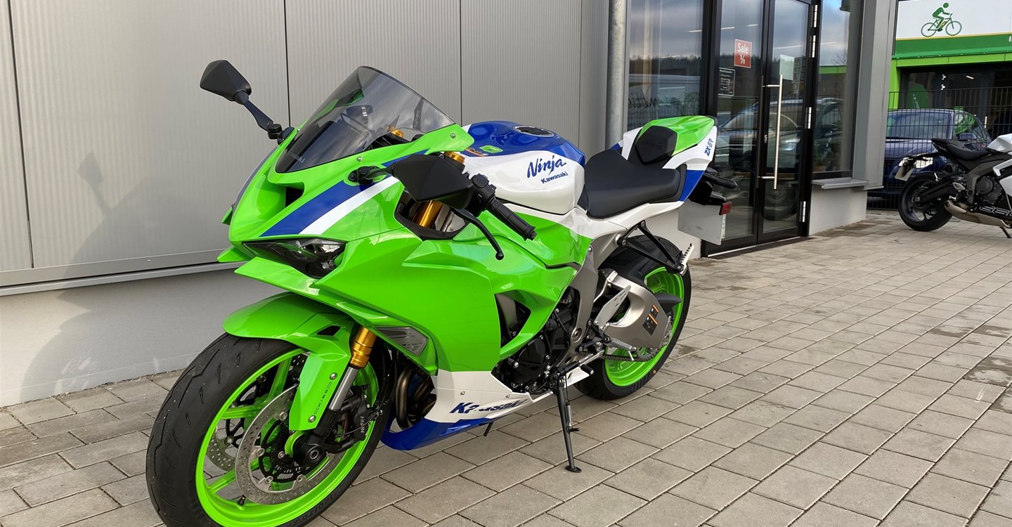 Offer Kawasaki Ninja ZX-6R 40th Anniversary Edition