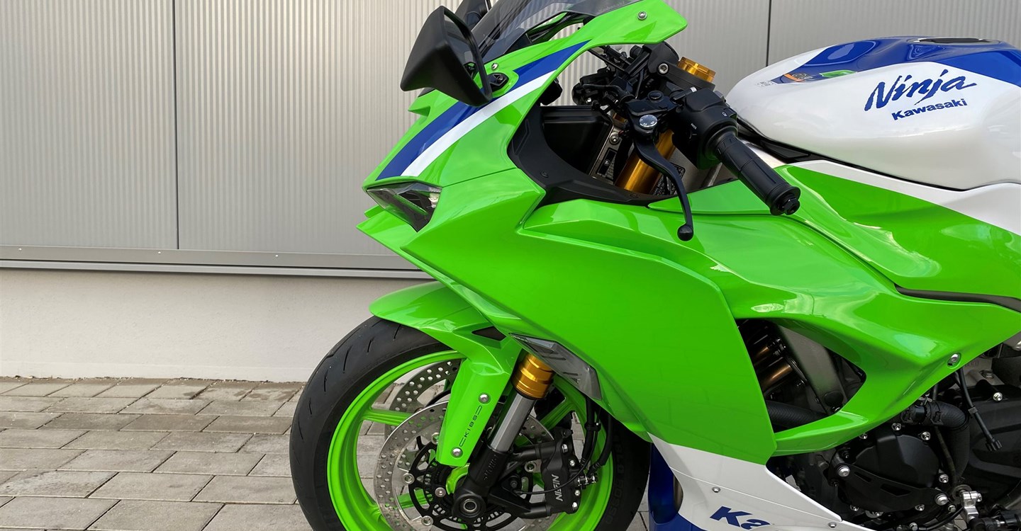 Offer Kawasaki Ninja ZX-6R 40th Anniversary Edition