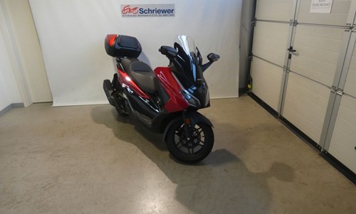 Honda Forza 125