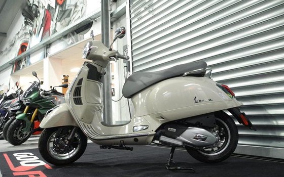 Neufahrzeug Vespa TS - Bild 4