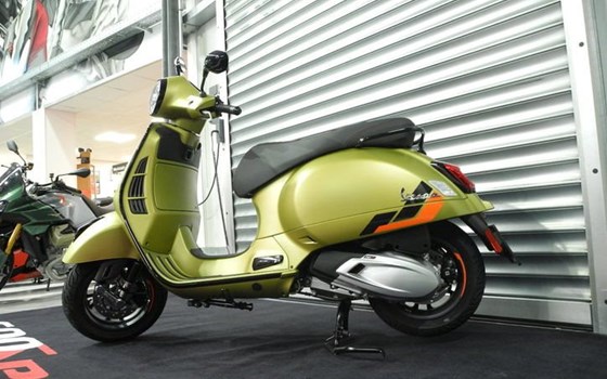 Neufahrzeug Vespa GTS Super Sport - Bild 10