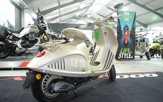 Neufahrzeug Vespa 946 Dragon - Bild 7