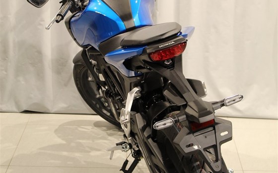 Gebrauchtmotorrad Honda CB125R - Bild 12