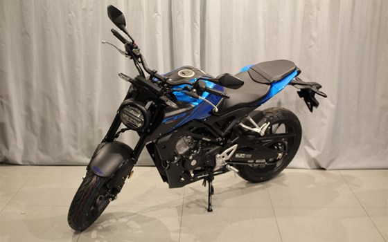 Gebrauchtmotorrad Honda CB125R - Bild 7