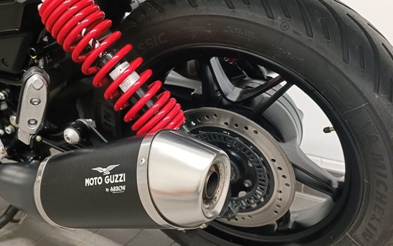 Gebrauchtmotorrad Moto Guzzi V7 Stone Special Edition - Bild 19