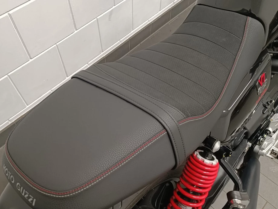 Angebot Moto Guzzi V7 Stone Special Edition Bild 10: Angebot Moto Guzzi V7 Stone Special Edition